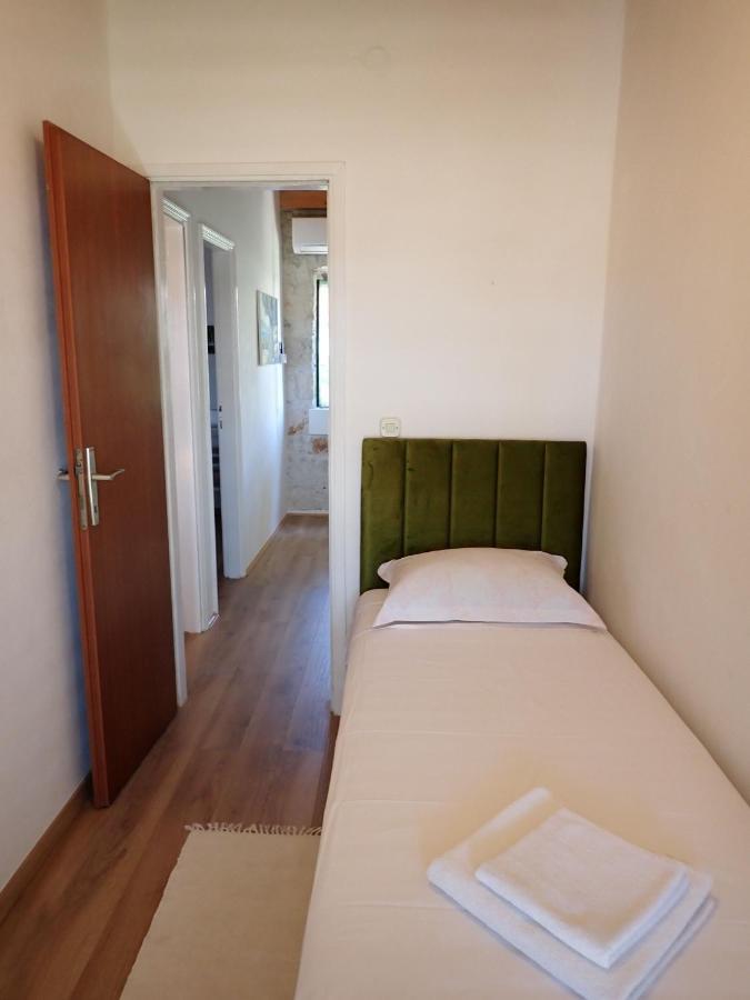 Pinta Apartments Lumbarda Extérieur photo