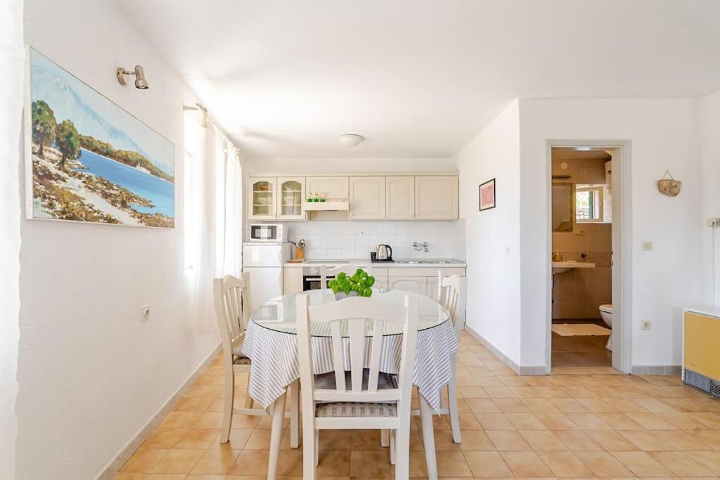 Pinta Apartments Lumbarda Extérieur photo