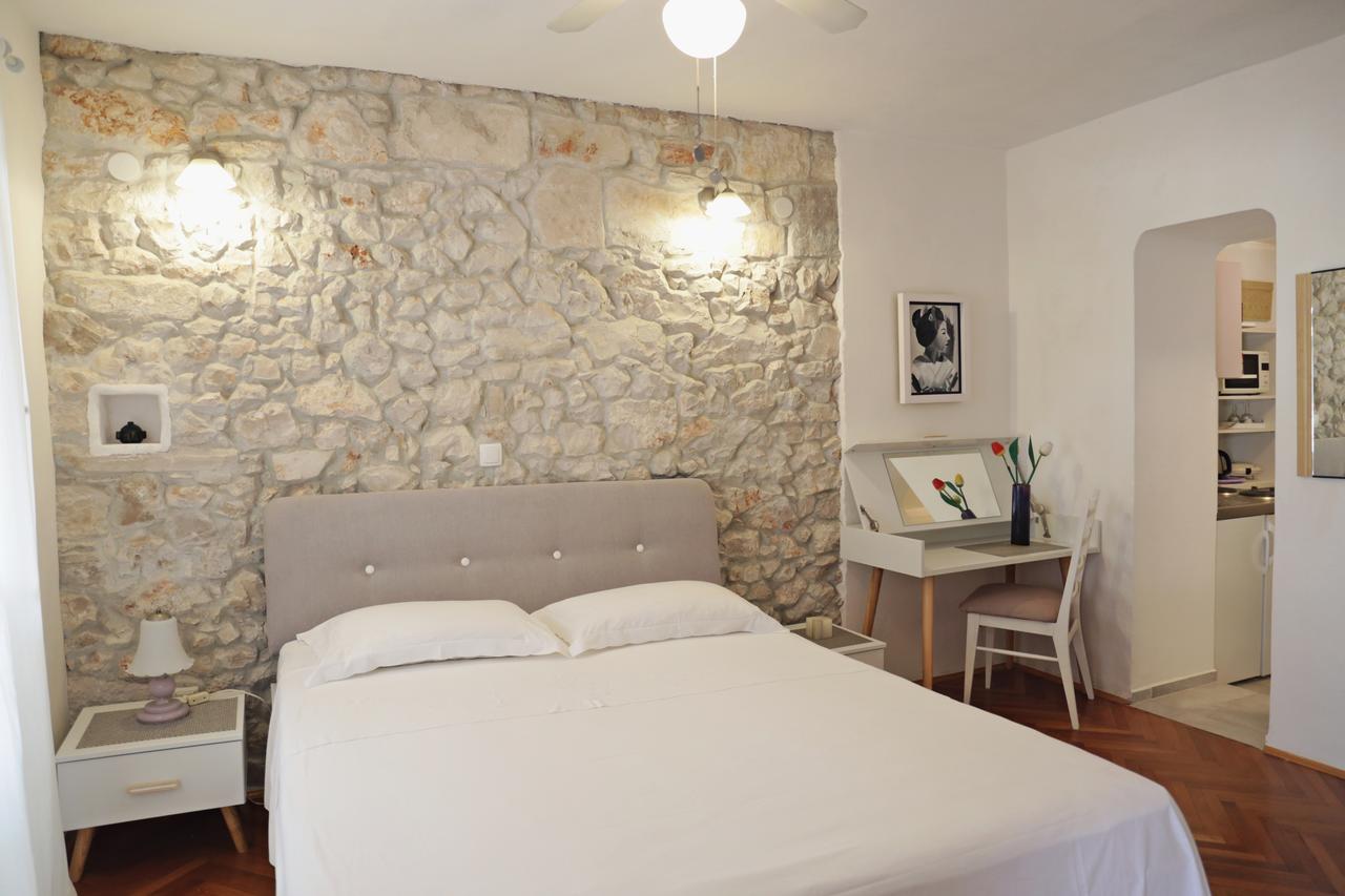 Pinta Apartments Lumbarda Extérieur photo
