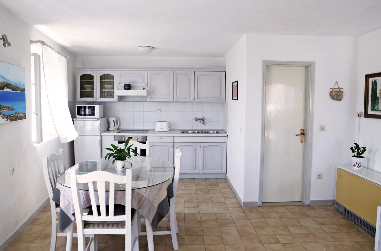 Pinta Apartments Lumbarda Extérieur photo